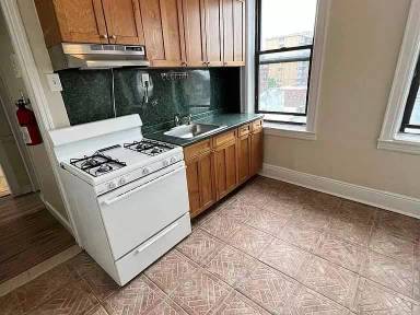 Main picture of 217 44th St