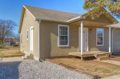 Main picture of 912 S Rockwood