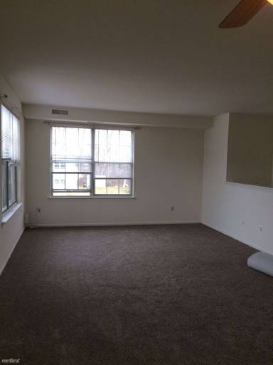 Main picture of 586 S Dove Rd