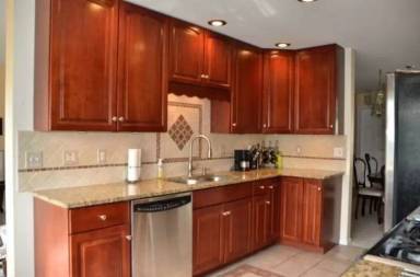 Main picture of 908 Lexington Blvd
