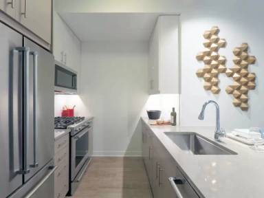 Main picture of 423 E Ohio St