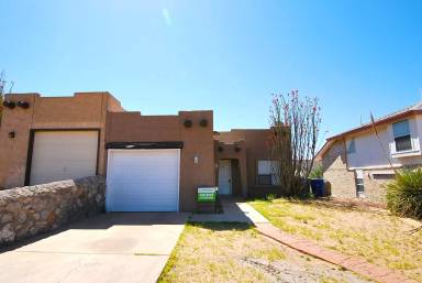 Main picture of 216B Cutlass Dr