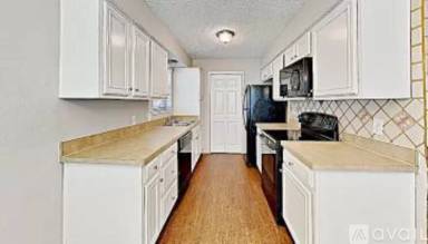 Main picture of 805 Crystal Creek Ln