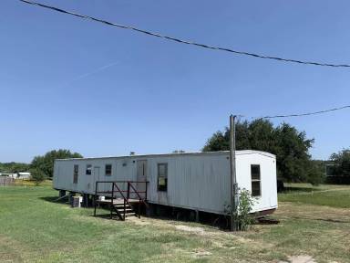 Main picture of 973 Fox Ln