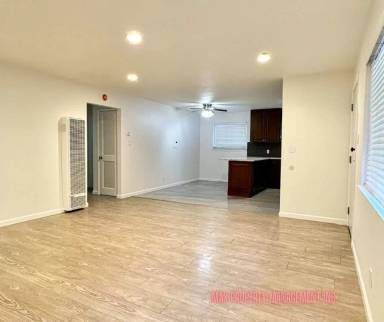 Main picture of 144 Catron Dr