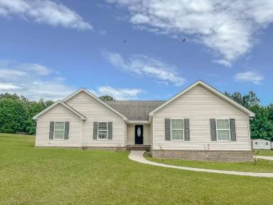 Main picture of 613 Waverly Ln