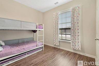 Main picture of 3004 Parker Rd