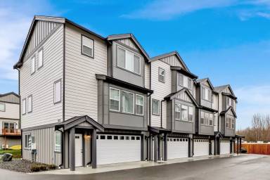 Main picture of 1833 Eastgate Loop