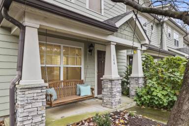 Main picture of 553 Rosedale Ave
