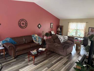 Main picture of 1223 E Newport Rd