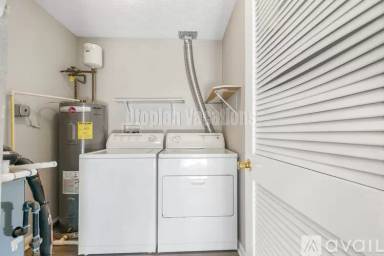 Main picture of 10 Ironstone Ct