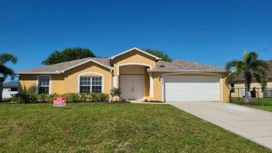 Main picture of 3026 NW 6th Ct