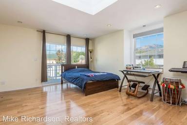 Main picture of 328 W Pedregosa St