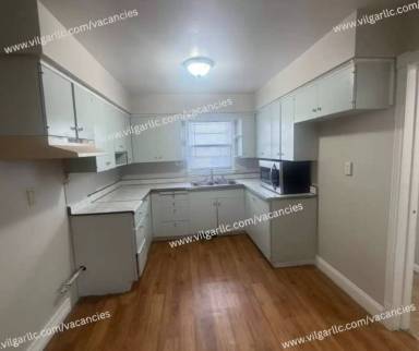 Main picture of 4150 Van Buren St