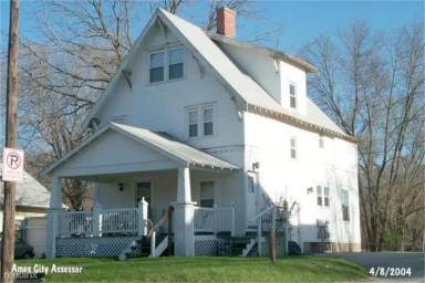 Main picture of 3304 West St