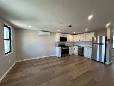 Main picture of 58 Easton Ave