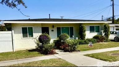 Main picture of 3371 Catalina St