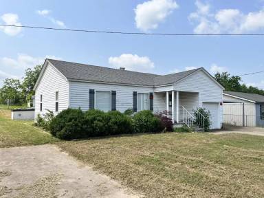 Main picture of 323 W Almar Dr