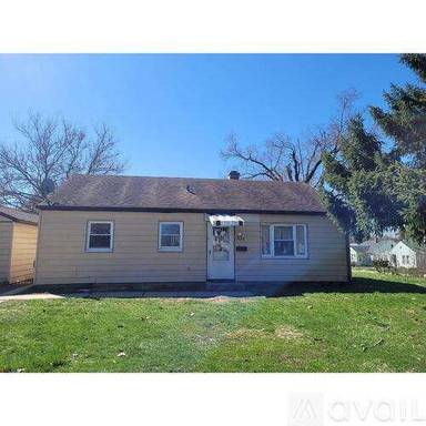 Main picture of 832 W Brons Ave