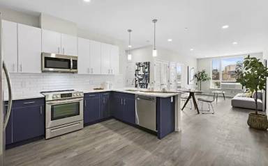 Main picture of 10 Clark St