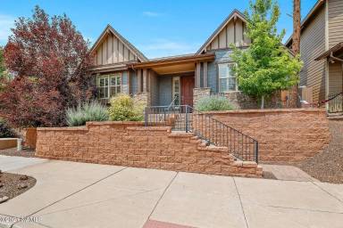 Main picture of 2943 S Pardo Calle