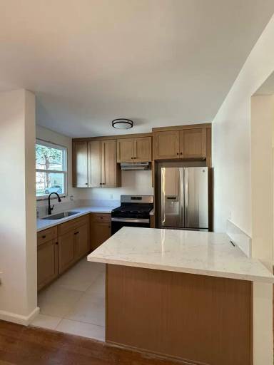 Main picture of 4131 W Toluca Lake Ave