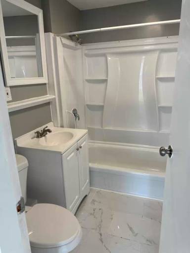 Main picture of 86 Fairview Ave