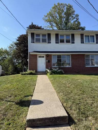 Main picture of 54 F St