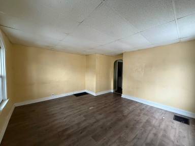 Main picture of 306 Laredo St