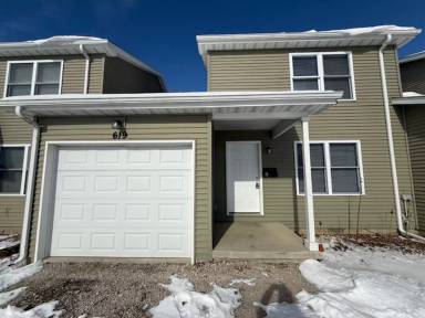 Main picture of 619 E Dodge St