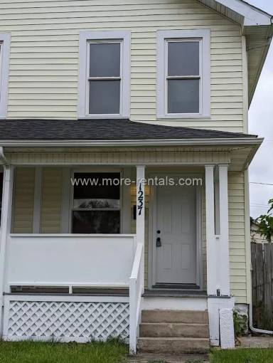 Main picture of 1237-1239 Atcheson St