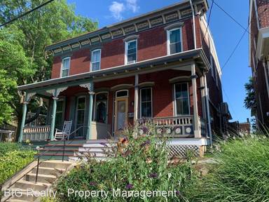 Main picture of 346 1st Ave