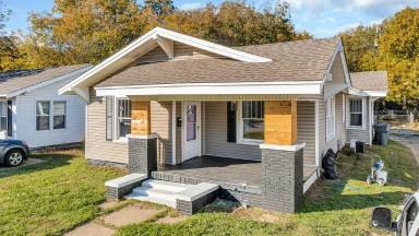 Main picture of 1211 Stanley St SW
