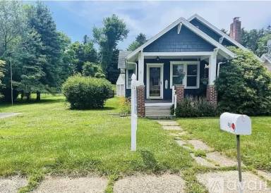 Main picture of 404 Neck Rd