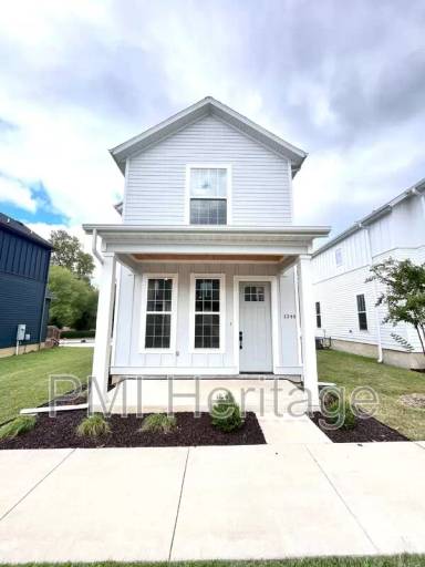 Main picture of 1344 S Duncan Ave