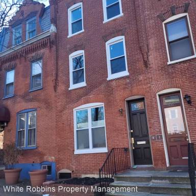 Main picture of 520 W 4th St