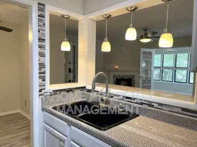 Main picture of 514 Summit North Dr NE