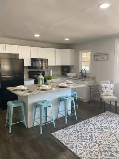 Main picture of 2859 Baker Ave