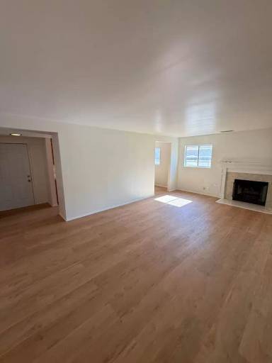 Main picture of 16063 Osborne St