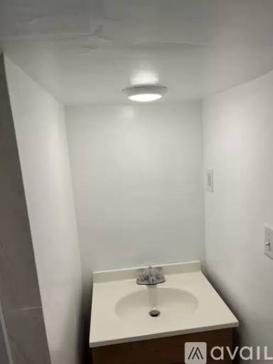 Main picture of 158 S 11th Ave
