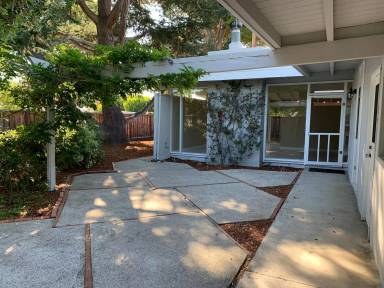 Main picture of 1053 Cardinal Way