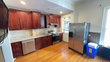 Main picture of 31 Worthington St