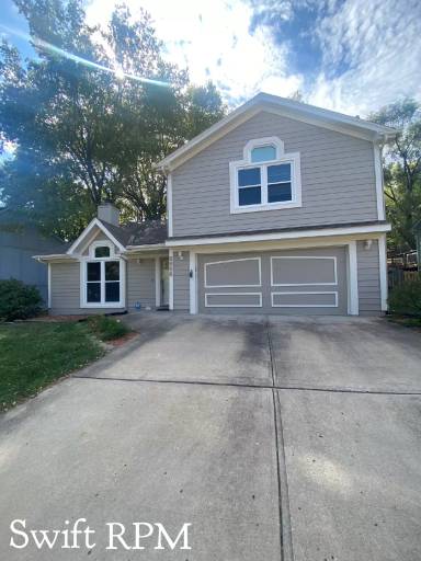 Main picture of 8606 N Lydia Ave