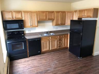 Main picture of 36 W Market St
