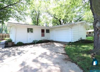 Main picture of 7515 Vine St
