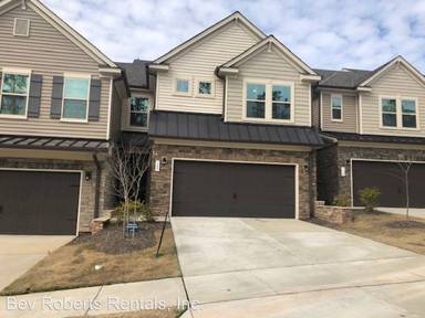 Main picture of 718 Lampwick Ln