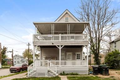 Main picture of 222 Congress Ave