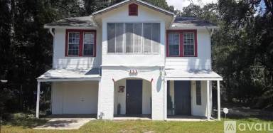 Main picture of 117 W 23rd St