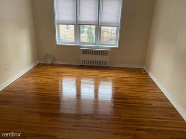 Main picture of 3080 E Tremont Ave