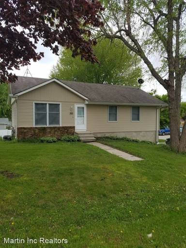 Main picture of 300 Shirley Ave